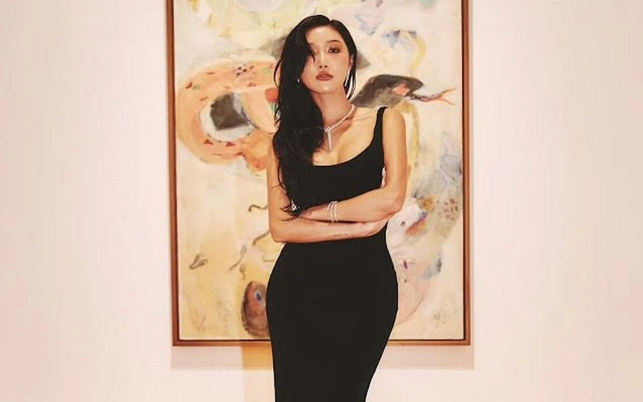 Dipolisikan Karena Gaya Tunjukan Aksi Tak Senonoh, Hwasa Beri Tanggapan Mengejutkan