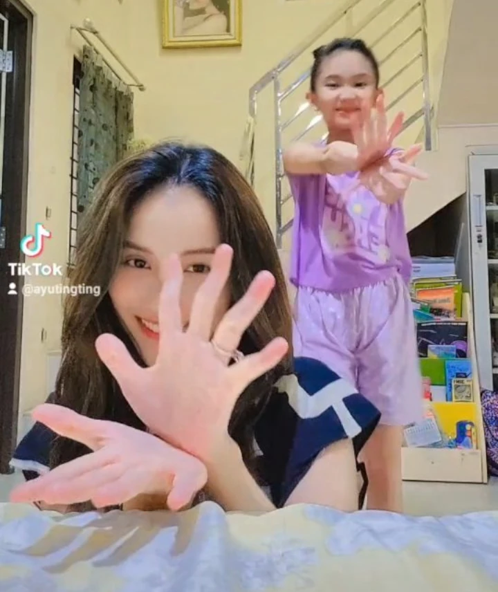 Challenge Flowers Jisoo BLACKPINK