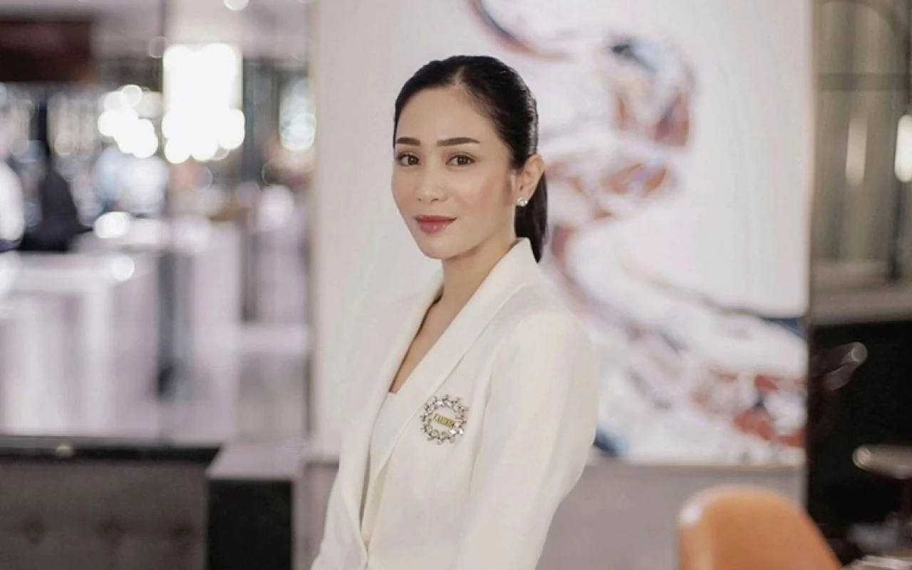Bunga Zainal Mendadak Bagikan Kabar Buruk