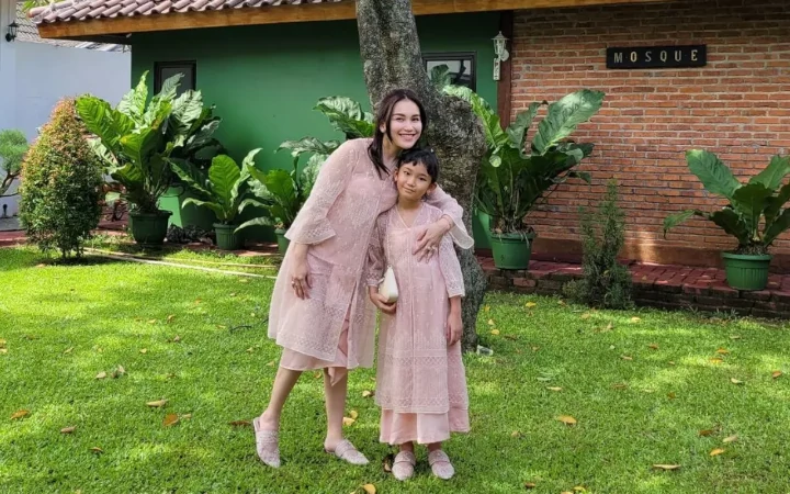 Yuki Kato Ala Barbie Kelewat Real, Viral Jawaban Putri Ayu Ting Ting Usai Enji Muncul - Topik Pagi