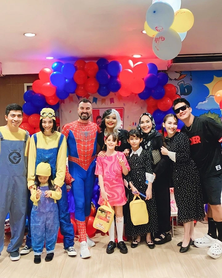 Hadiri Acara Ulang Tahun