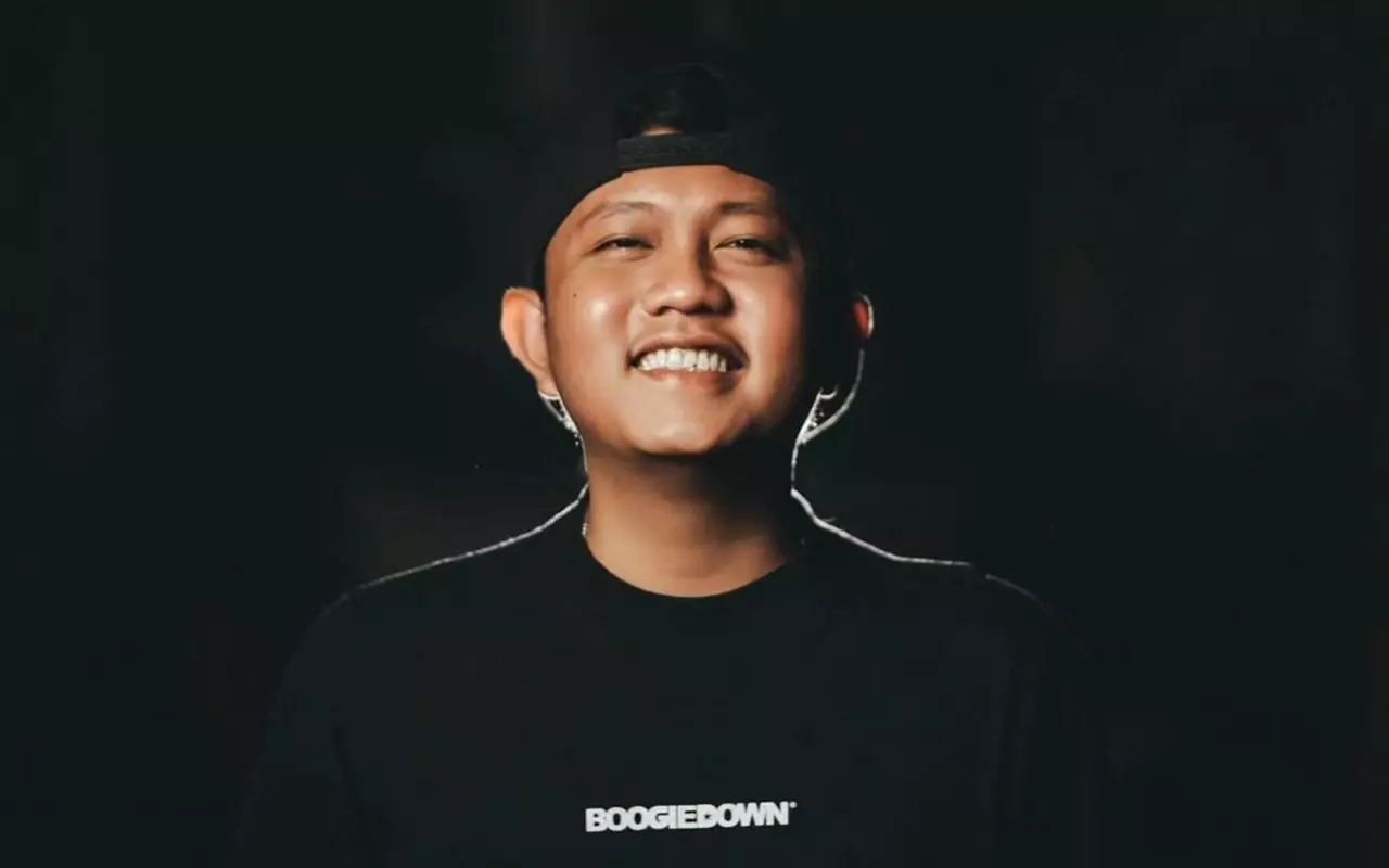 Denny Caknan Bak Sengaja Pancing Kehebohan di Tengah Sang Istri Digosipkan Miring