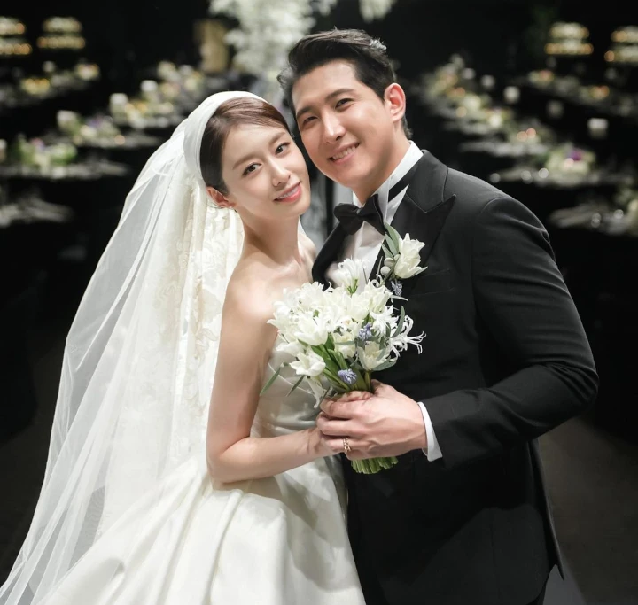 Jiyeon T-Ara dan Hwang Jae Gyun