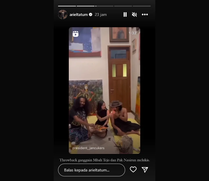 Bak Cucu dan Kakek, Ariel Tatum Terciduk Asyik Merokok Bareng Sujiwo Tejo