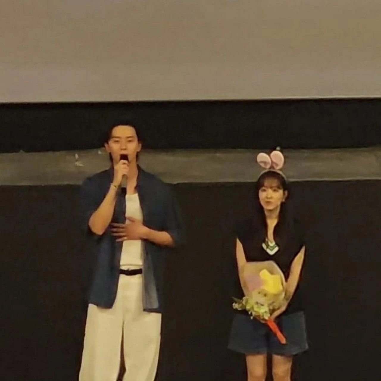 Park Seo Joon Tuai Kritikan Usai Tolak Pakai Bandana Couple Bareng Park Bo Young Di Promosi Film
