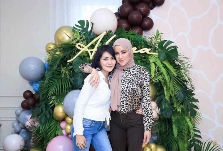 Olla Ramlan dan Melina Tian