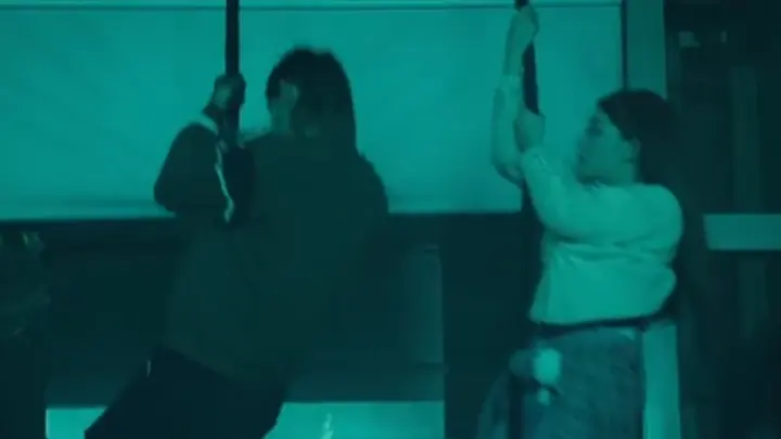 Aksi Dex Selamatkan Tsuki Billie di \'Zombieverse\' Disorot, Bikin Zombie Lupa Peran
