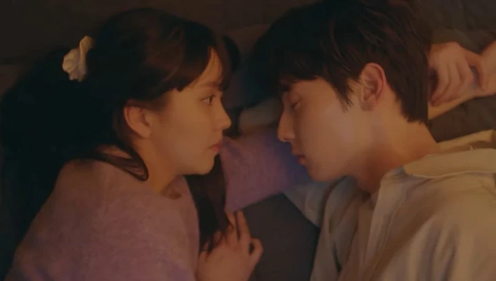 Bocoran Adegan Ranjang Kim So Hyun & Hwang Minhyun di \'My Lovely Liar\' Bikin Heboh