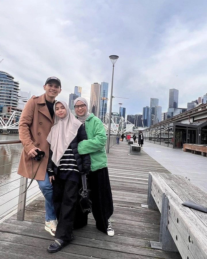 Momen Bertiga di Australia