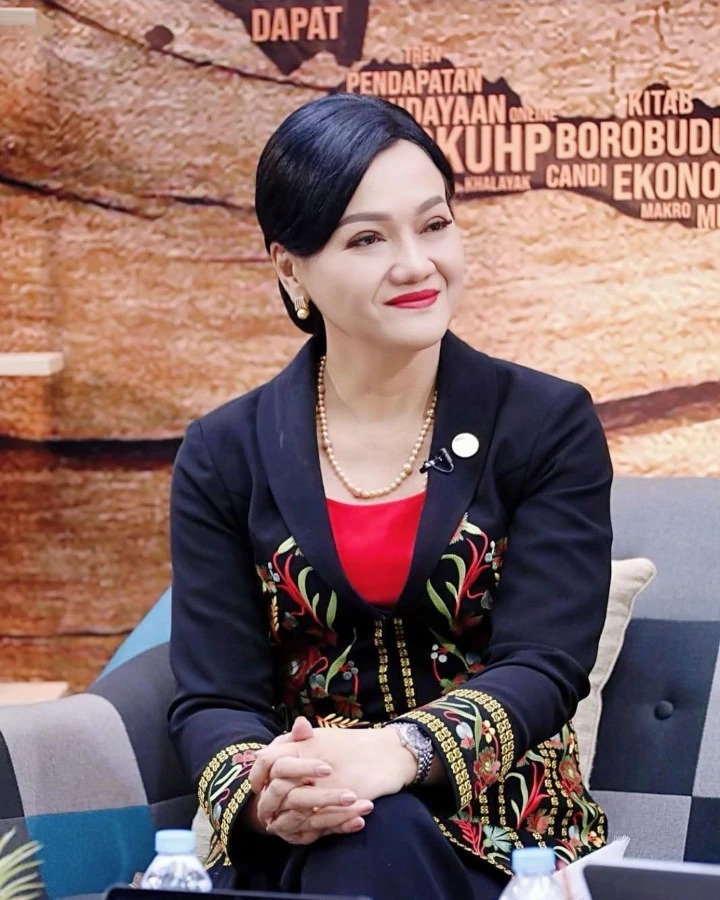Kiki Friderica