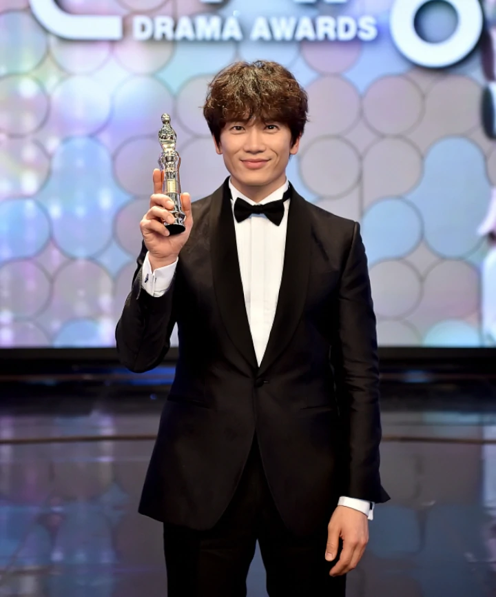 Ji Sung