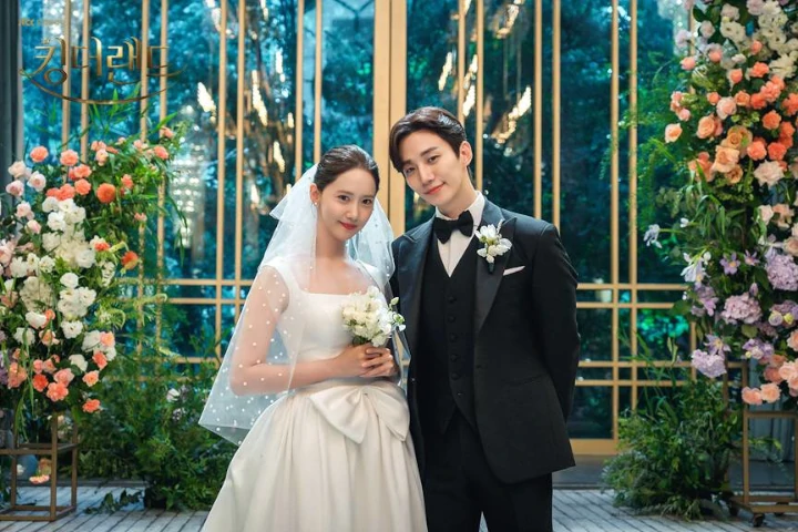Yoona SNSD dan Junho 2PM