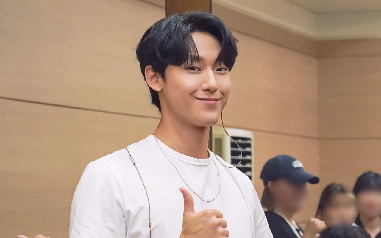 Foto Lee Do Hyun Berseragam Angkatan Udara Akhirnya Muncul, Jadi Pemimpin!