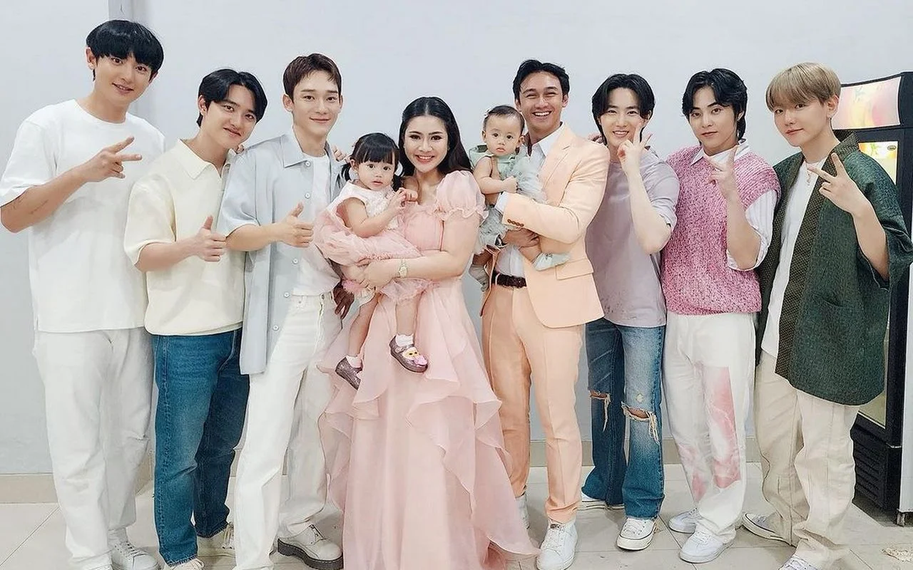 Diam-Diam Rekam Aksi Member EXO, Felicya Angelista Meleleh Saat Dipandangi Chanyeol