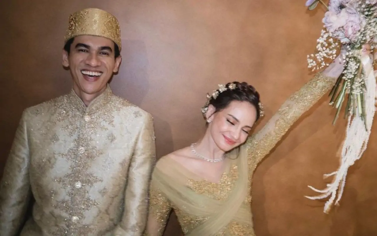Enzy Storia Bagikan Unggahan Romantis Di Hari Ultah Suami, Slide Terakhir Paling Disorot