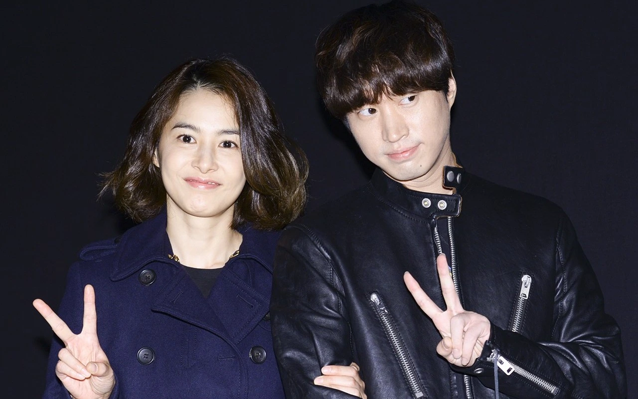 Kang Hye Jung Istri Tablo Epik High Akui 'Setengah Gila' Saat Besarkan Putri Mereka Haru