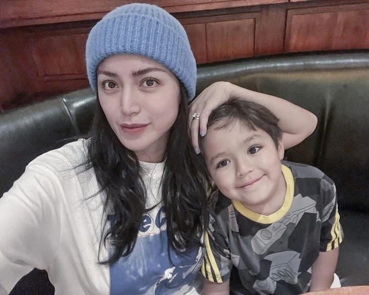 Putra Jessica Iskandar Jadi Sasaran Pukul Teman Sekolah