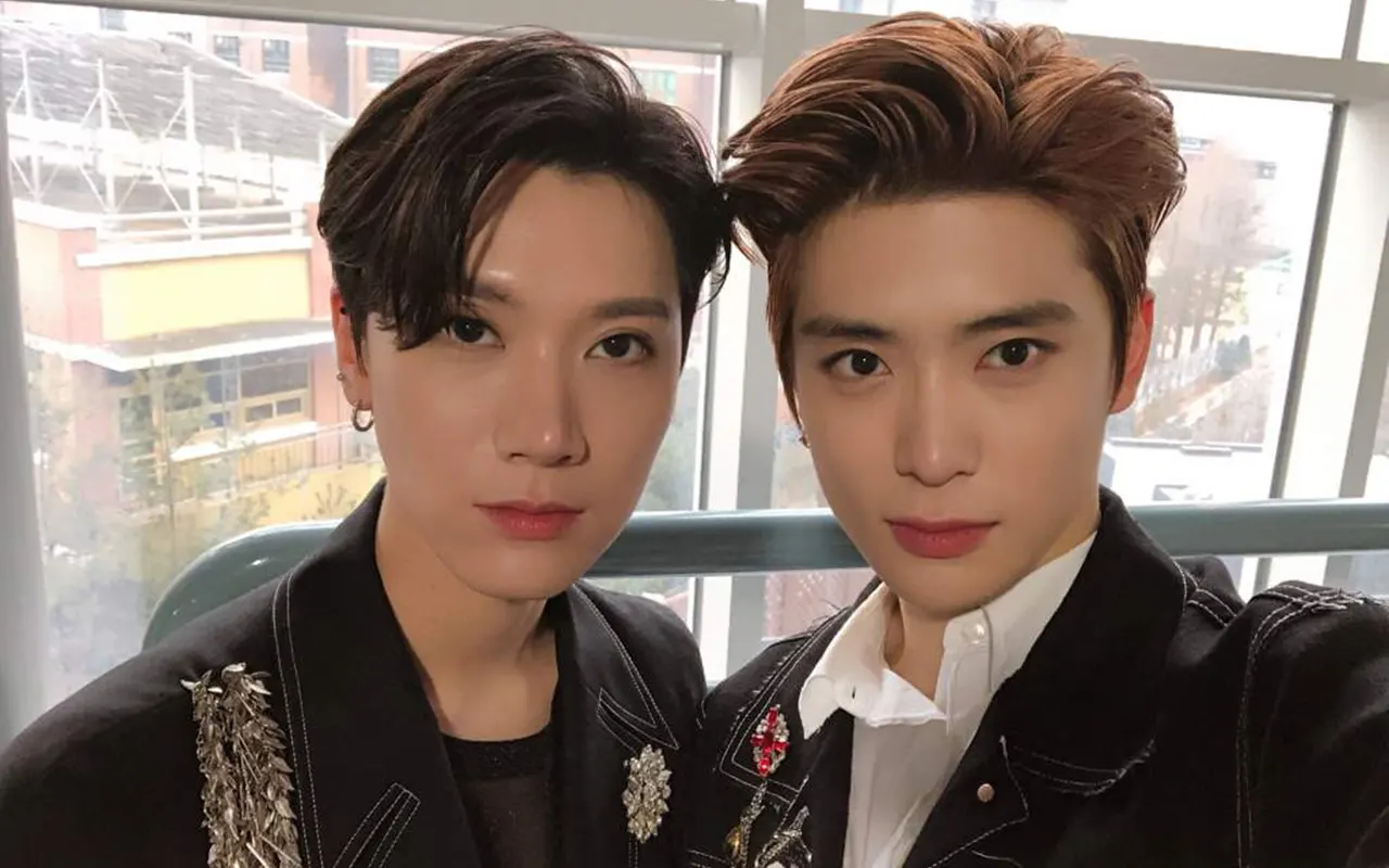 Jaehyun dan Ten NCT Pakai Fashion Item Dewasa di Outfit Stage 'Baggy Jeans' Baru