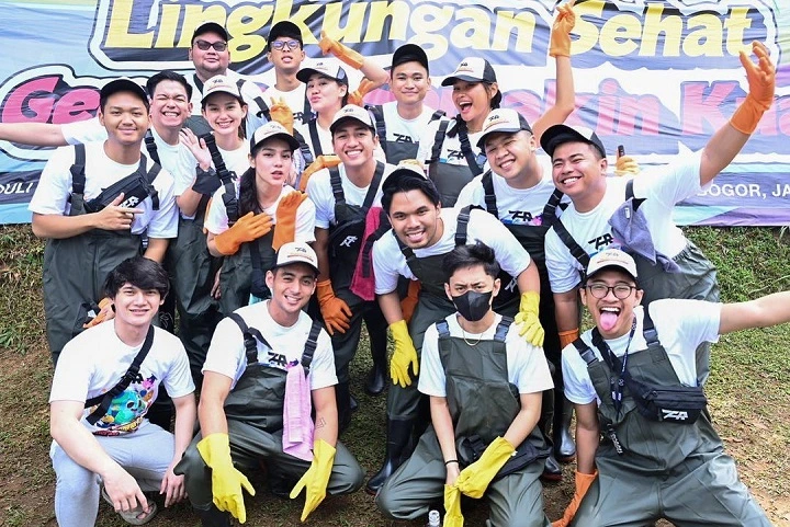 Kumpulkan 1,5 Ton Sampah