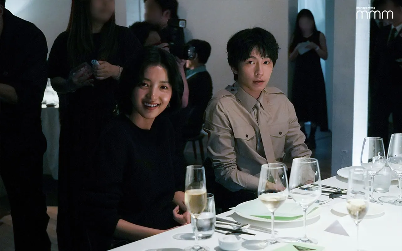 Kim Tae Ri dan Hong Kyung Diam-Diam Nonton Bioskop Bareng