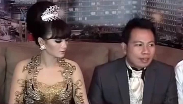 Zaskia Gotik dan Vicky Prasetyo