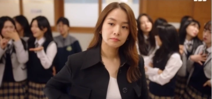 \'The Escape of the Seven\' Lee Yu Bi Dituntut Minta Maaf ke Guru Korea