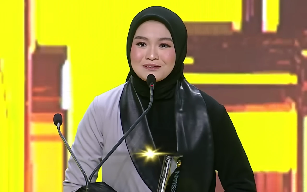 Salma Salsabil 'Idol' Rebut Piala Indonesian Television Awards 2023 Usai Didoakan Istri Didi Kempot