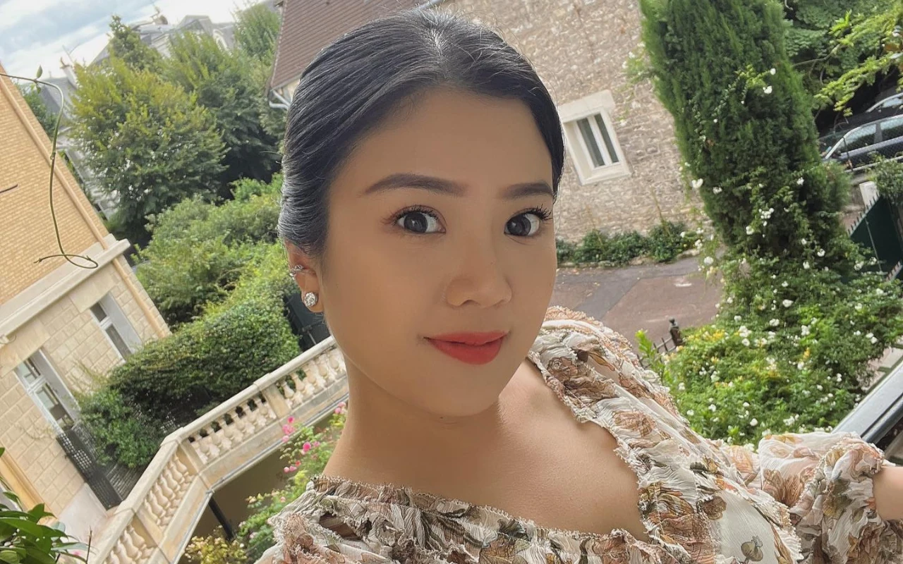 Biasa Kalem, Valencia Tanoe Jawab Savage Saat Foto Maternity Dinyinyiri Netizen