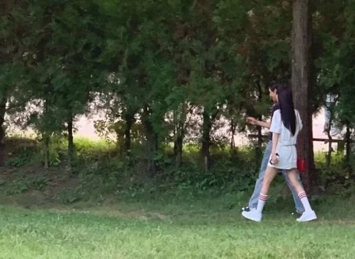 Im Siwan dan Kang Hyewon Eks IZ