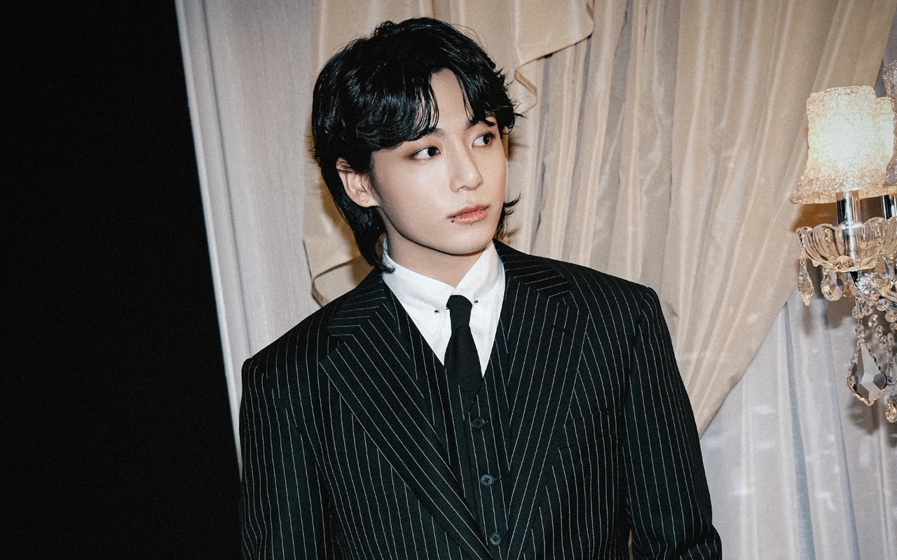 Jungkook BTS Diduga Peluk Cewek di Apartemen