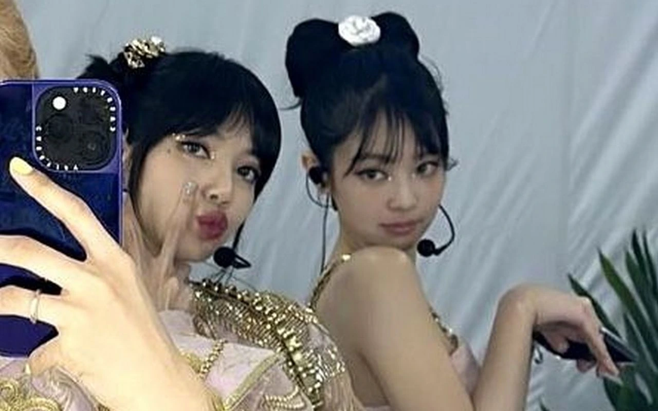 Busana Seksi Jennie dalam Serial 'The Idol' dan Lisa di Crazy Horse Dibandingkan