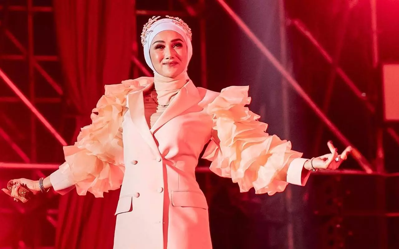 Mulan Jameela Dapat Bisikan Tak Terduga Dari PM Malaysia