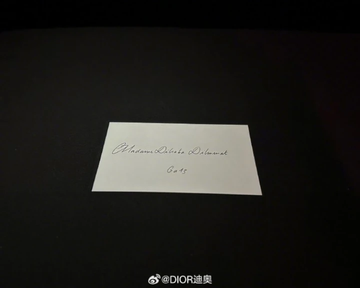 Jisoo BLACKPINK dan Dilraba Dilmurat Dapat Gelar Beda dari DIOR, Rumor Hamil Memanas