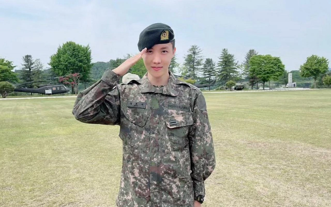 Punya Tanggung Jawab Pimpin Generasi Muda, J-Hope BTS Ngaku Bangga Jadi Pasukan Khusus di Militer