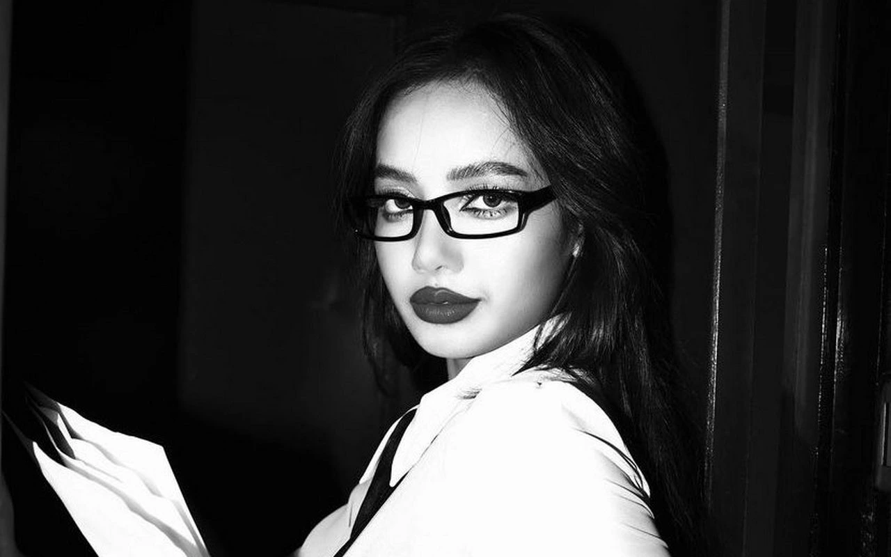 Reporter Sebut Kontrak Individual Lisa BLACKPINK Disebut Bisa Capai 100 reporter-sebut-kontrak-individual-lisa-blackpink-disebut-bisa-capai-100