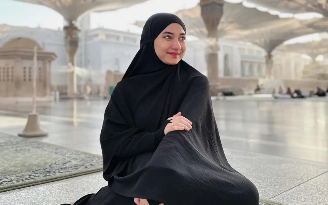 Nadzira Shafa Istri Alm Ammer Klarifikasi Tudingan Tak Sayang Lagi Usai Hapusi Foto Suami