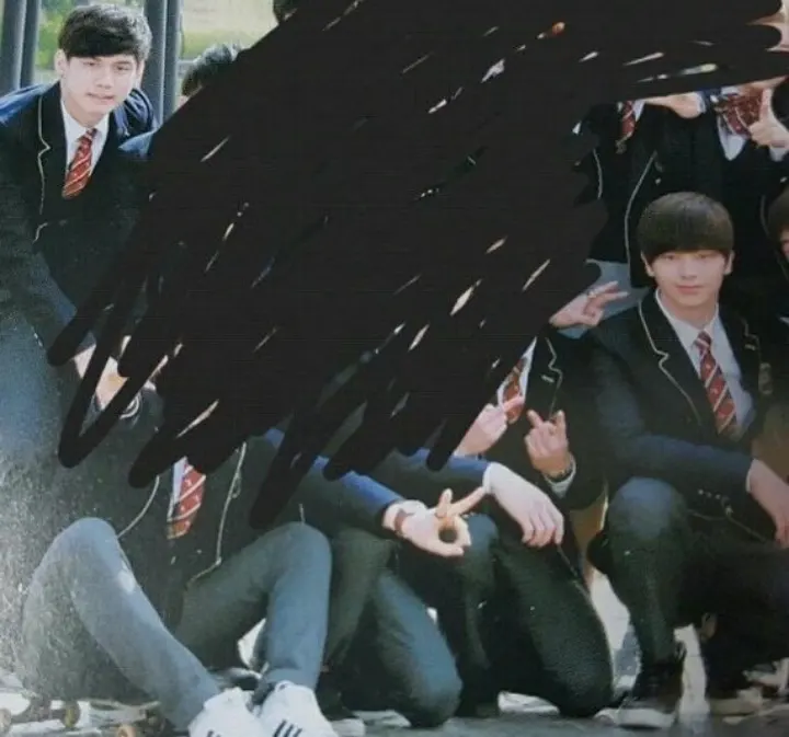 Ong Seong Woo dan Yook Sungjae BTOB satu kelas