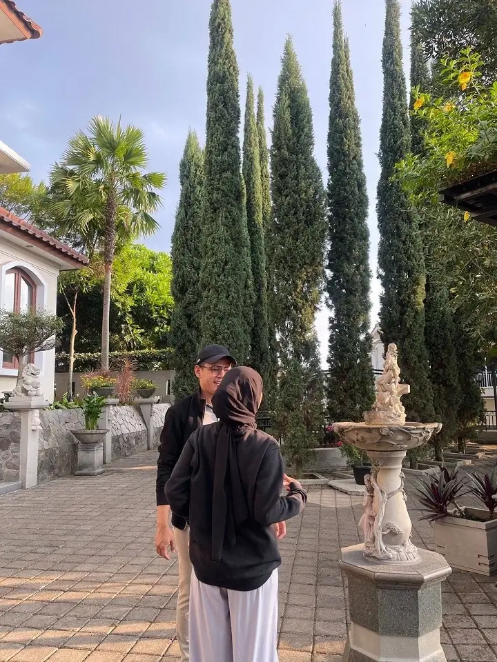 Kencan dengan Outfit Couple