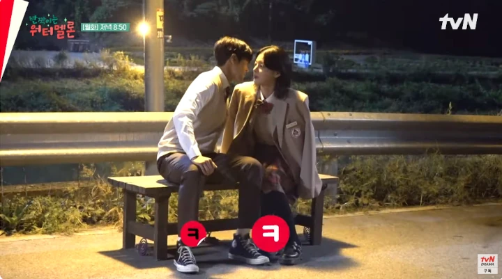 Ryeoun & Seol In A Bingung Cari Posisi Enak Buat Syuting Ciuman \'Twinkling Watermelon\'