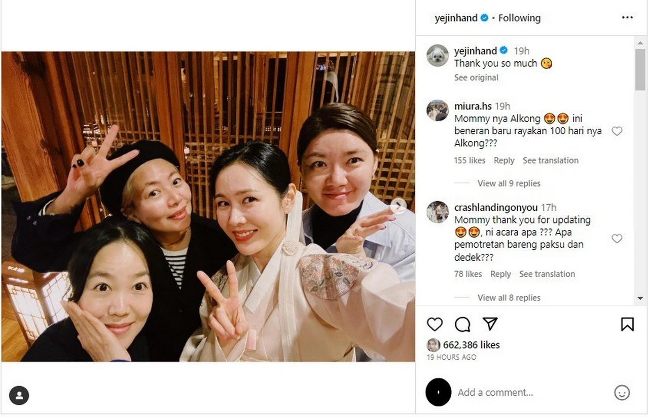 Cantik Berbalut Hanbok, Son Ye Jin Diduga Foto Keluarga Rayakan Setahun Kelahiran Si Kecil