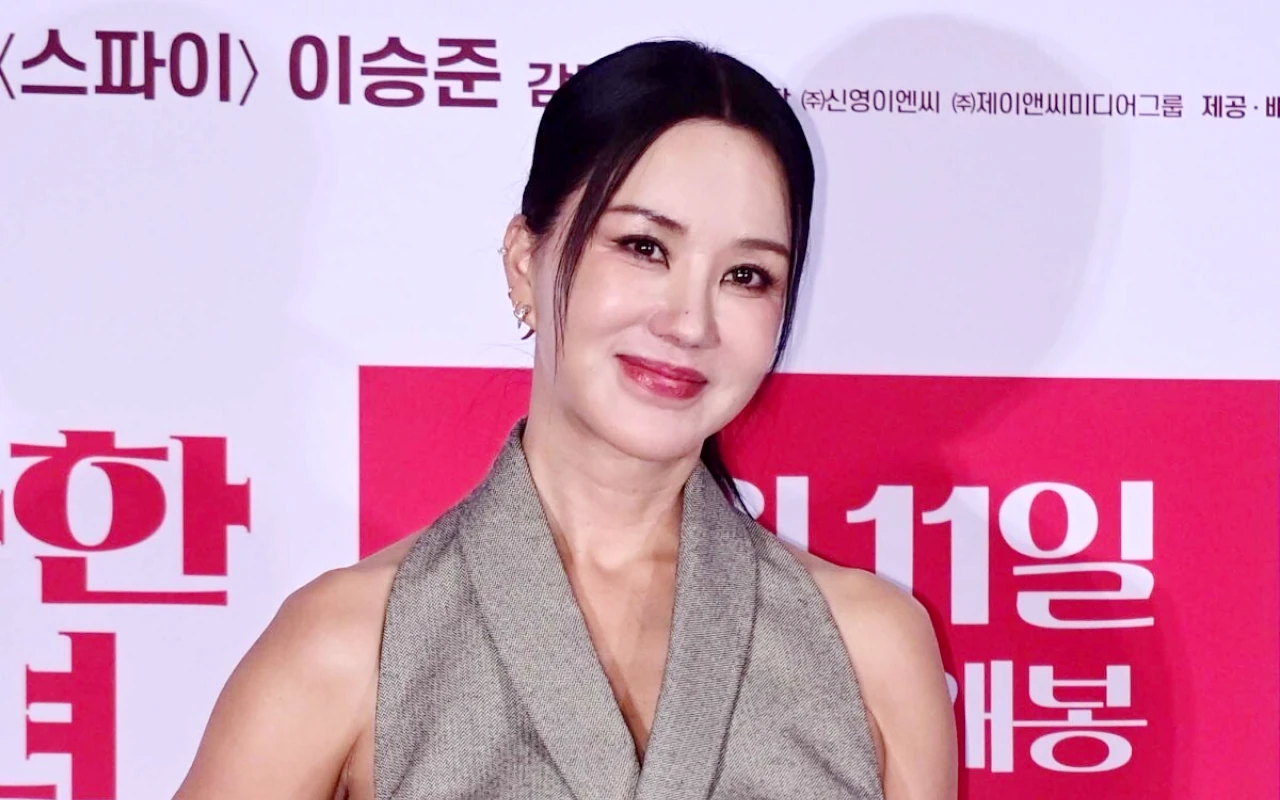 Uhm Jung Hwa Ngamuk Usai Disebut Habiskan 35 M Demi Jaga Kecantikan