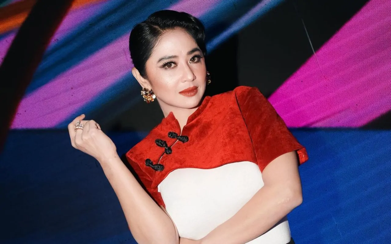 Dewi Persik Bereaksi Tegas Usai Digosipkan Bakal Jadi Simpanan Suami Orang