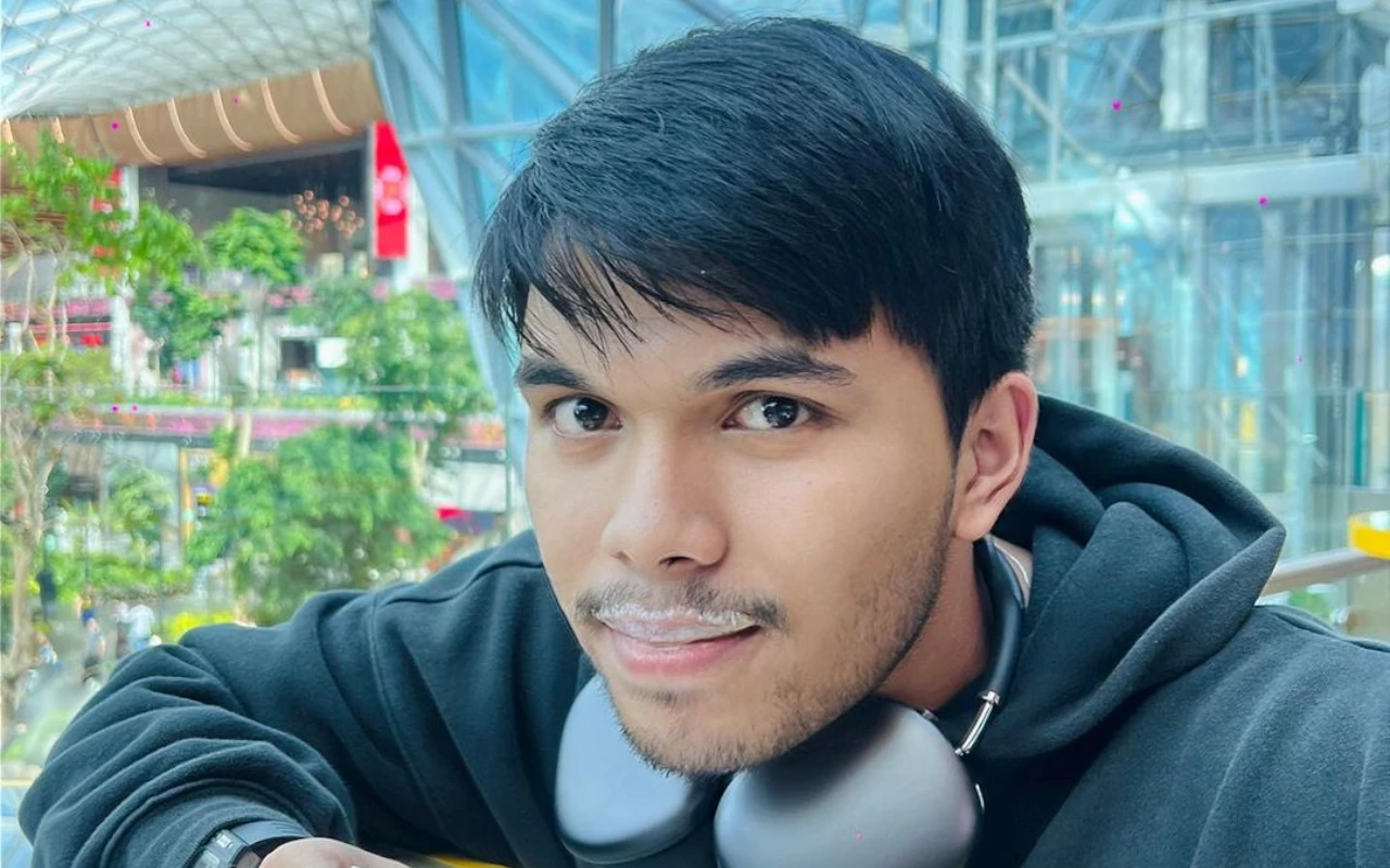 Visual Thariq Halilintar Saat Jalani Pemotretan Ala Geng Mafia Disorot
