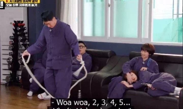 Ji Hyo Berusaha Lindungi So Min