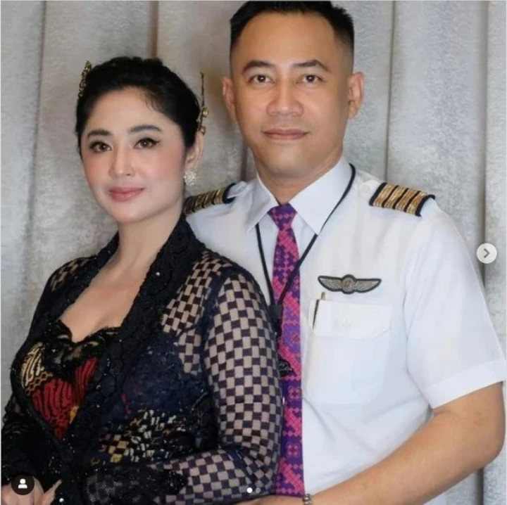 Dewi Perssik