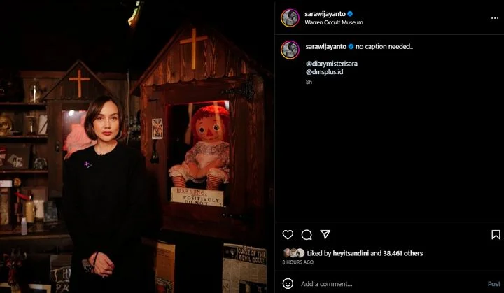 Sara Wijayanto Bareng Boneka Asli Annabelle
