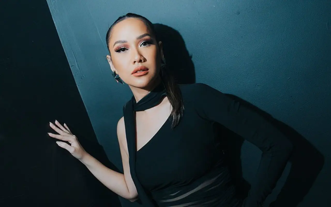 BCL Justru Pancarkan Vibes ala Ibu Pejabat ketika Jadi Bridesmaid