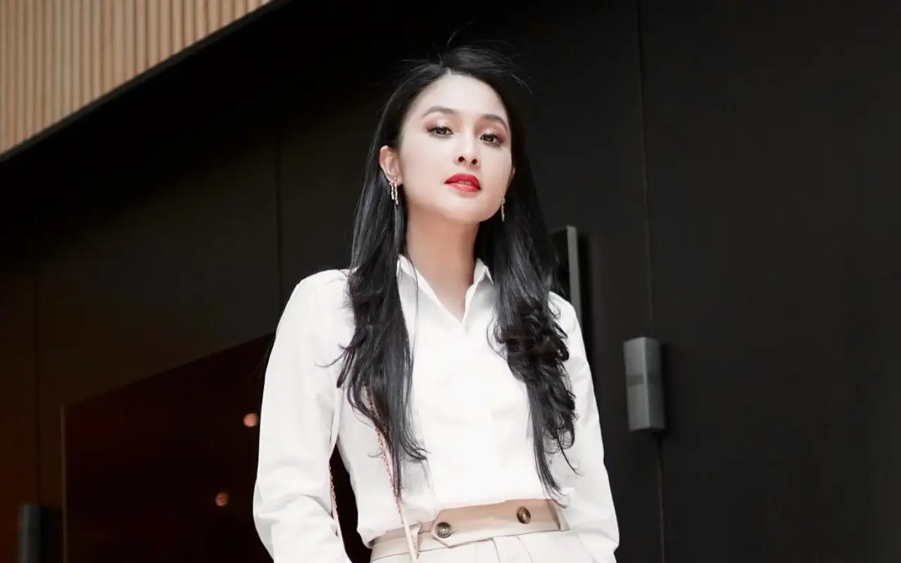 Sandra Dewi Bongkar Kisah di Balik Julukan ‘Lele Bekulat’ di Masa Ospek