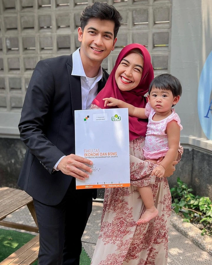 Ria Ricis Dirumorkan Pisah dengan Teuku Ryan