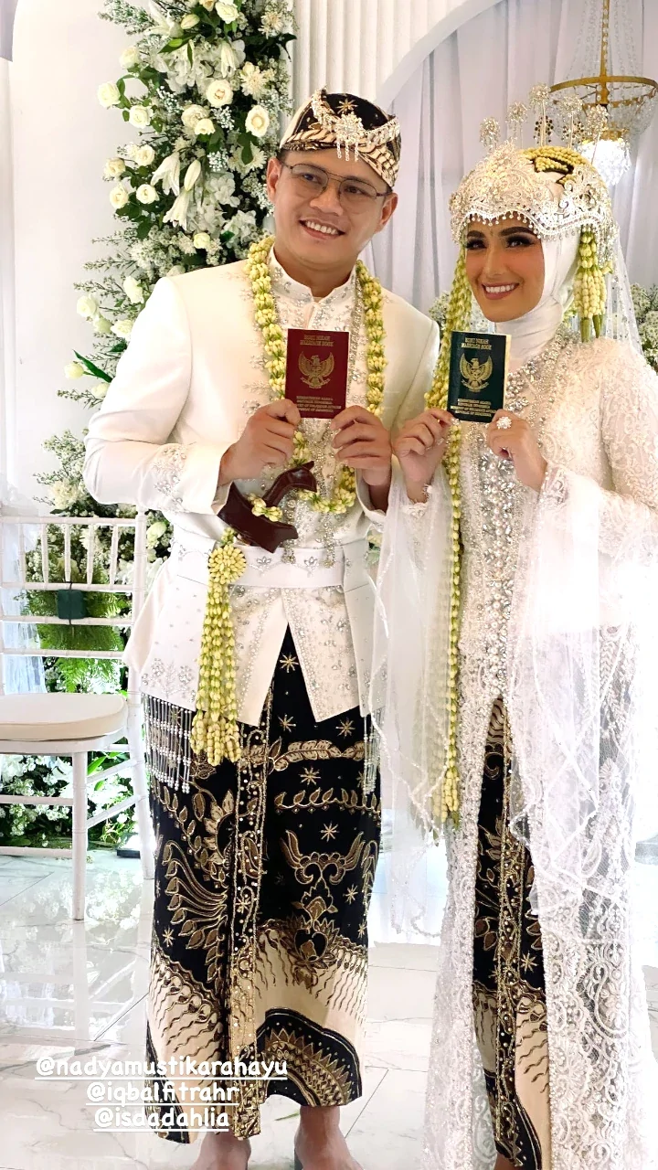Pamerkan Buku Nikah